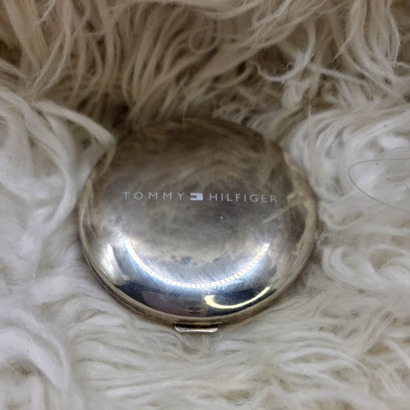 Tommy Hilfiger Other - Tommy Hilfiger Vintage Classic Signature Silver Double Mirror Compact Mirror